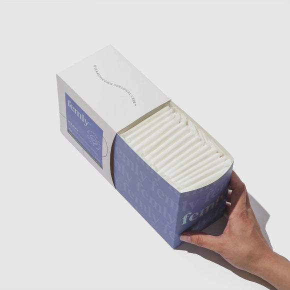 GIF of femly's 100% organic cotton heavy menstrual pad box being opened.